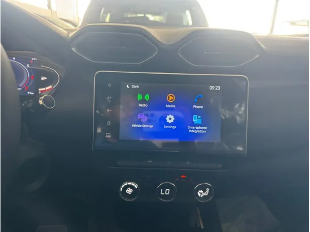 Car image 15