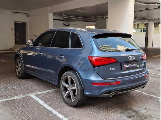 Car image 7