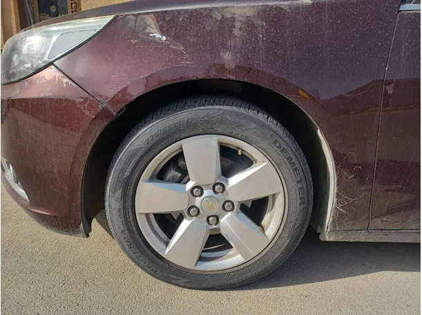 Car image 9
