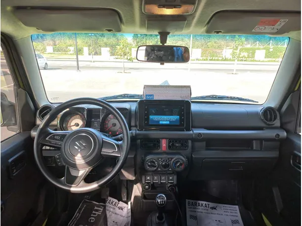 Car image 15