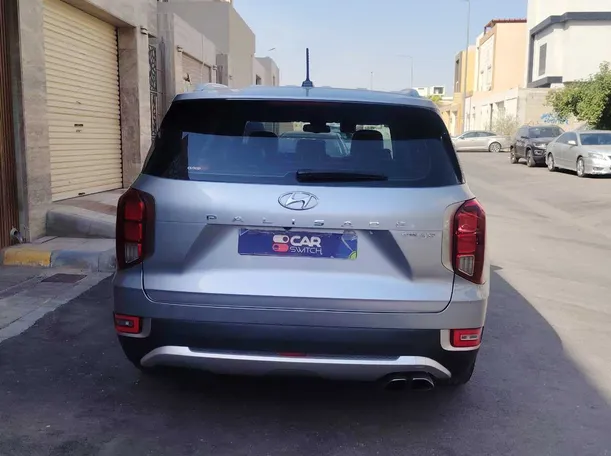 Car image 6