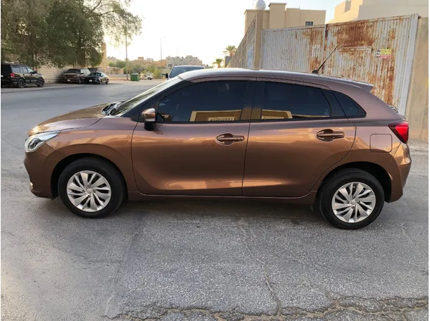 Car image 8