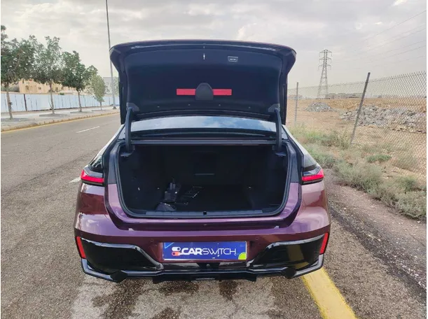 Car image 23