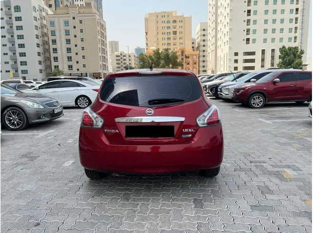 Car image 6