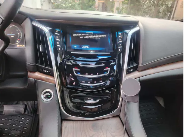 Car image 28