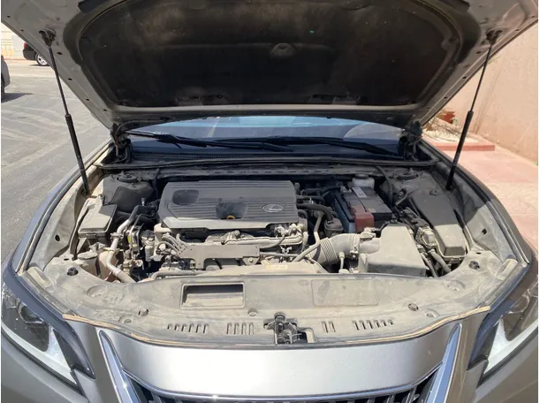 Car image 28