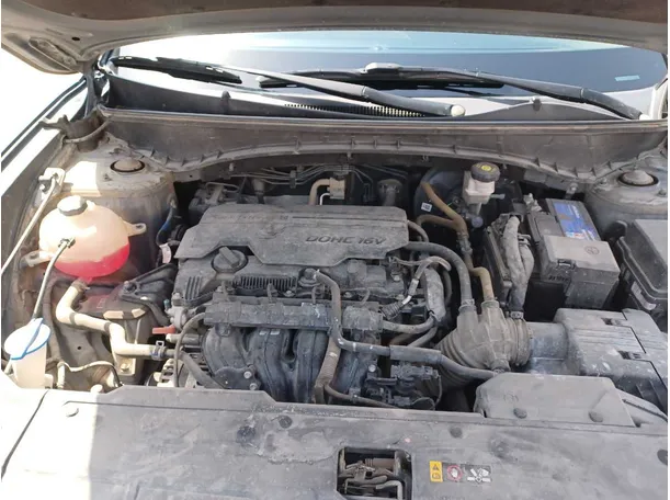 Car image 26