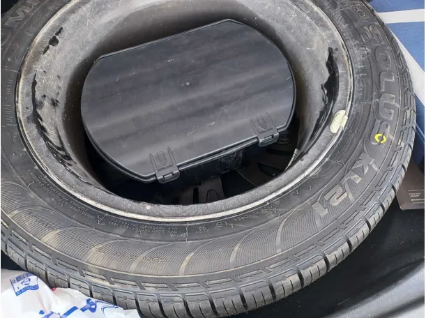 Car image 22