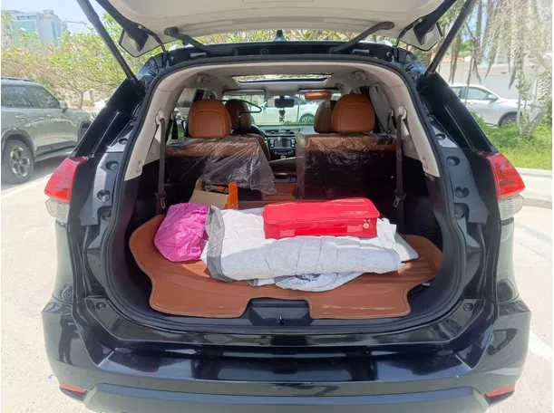 Car image 29