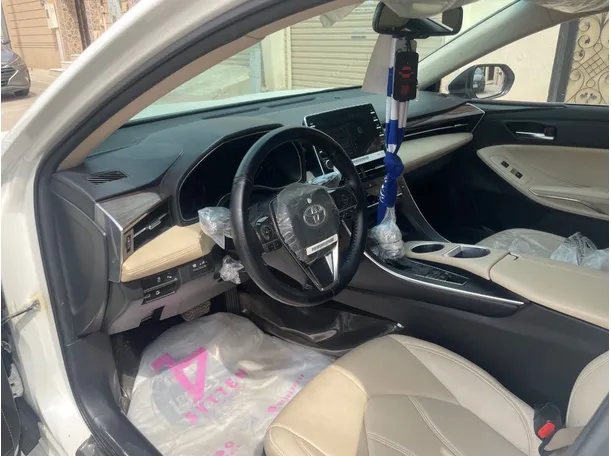 Car image 11