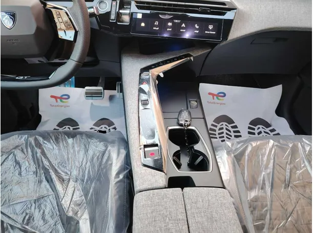 Car image 22