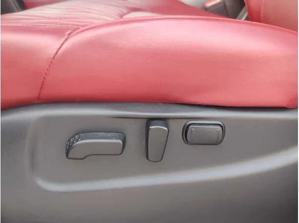 Car image 37