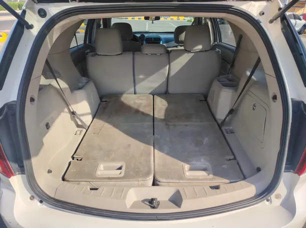 Car image 27