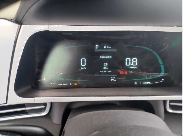 Car image 15
