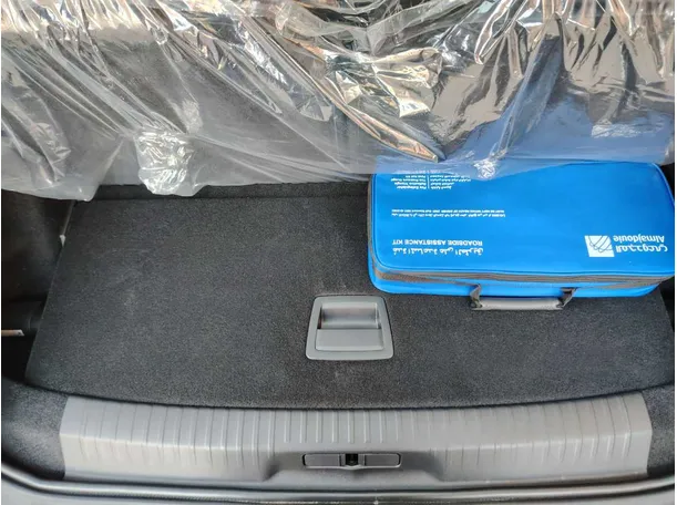 Car image 29