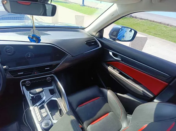 Car image 22