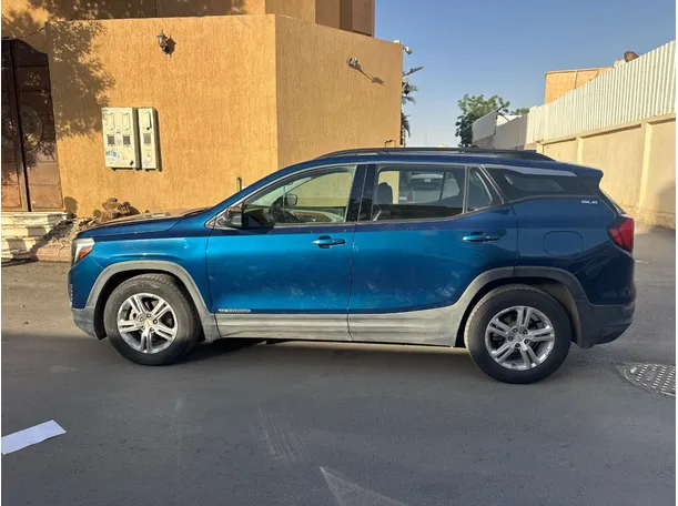 Car image 8