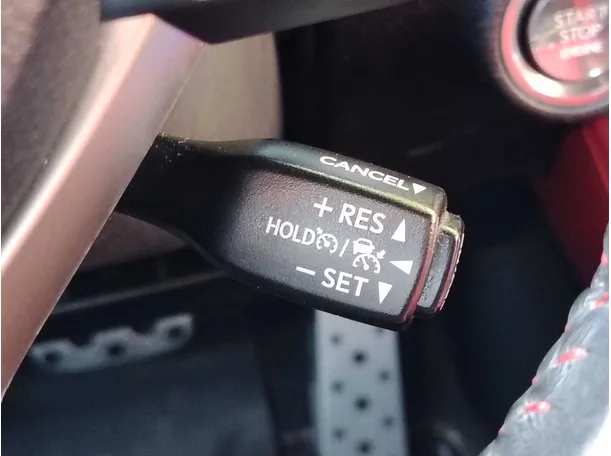 Car image 27