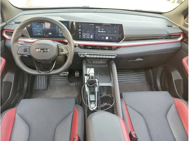Car image 15