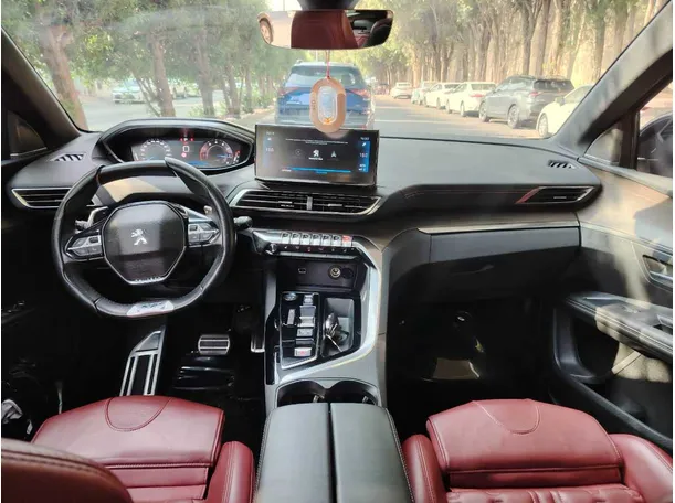 Car image 21