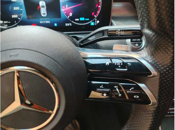 Car image 43
