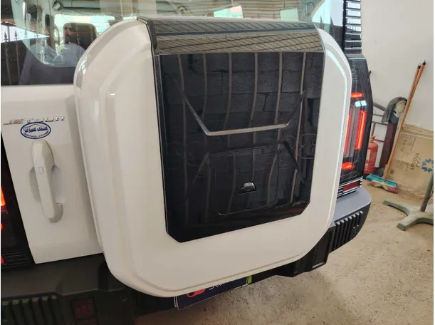 Car image 33