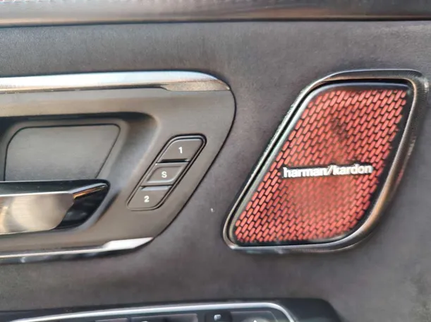 Car image 31