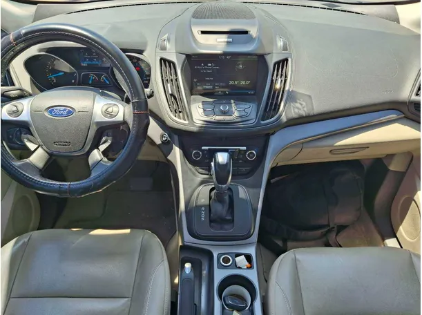 Car image 14