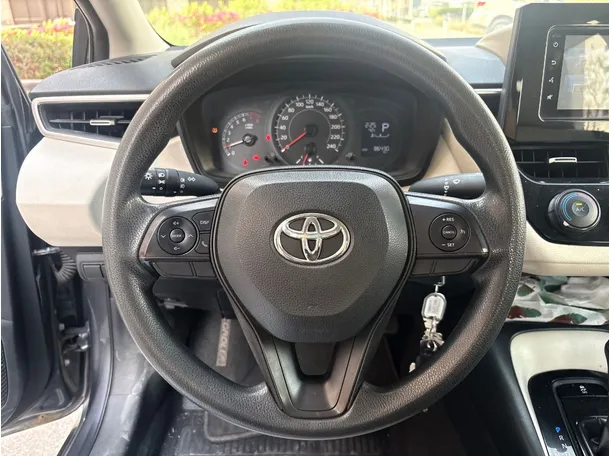 Car image 23