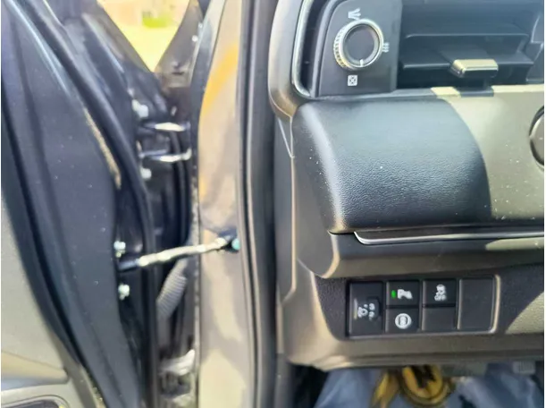 Car image 29