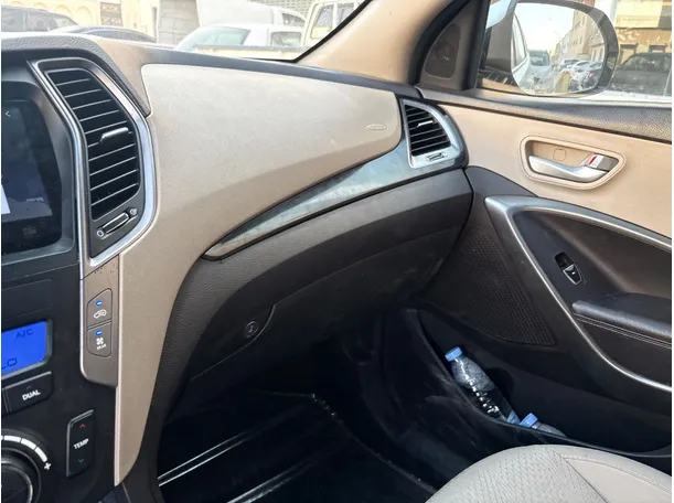 Car image 28