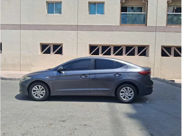 Car image 8