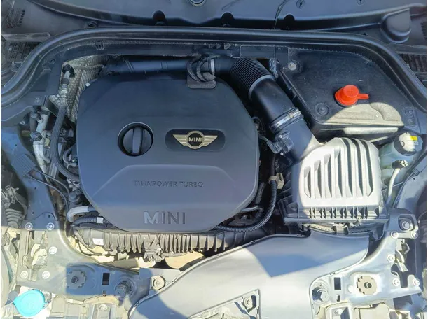 Car image 38
