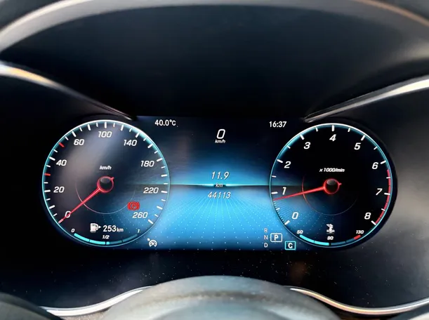 Car image 23