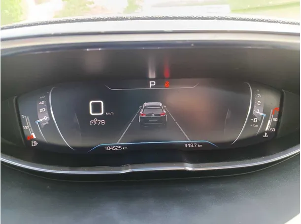 Car image 19
