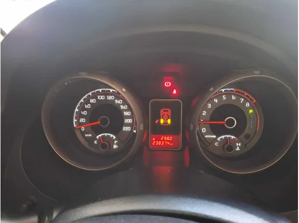 Car image 17