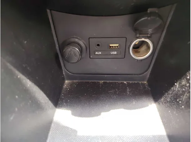 Car image 21