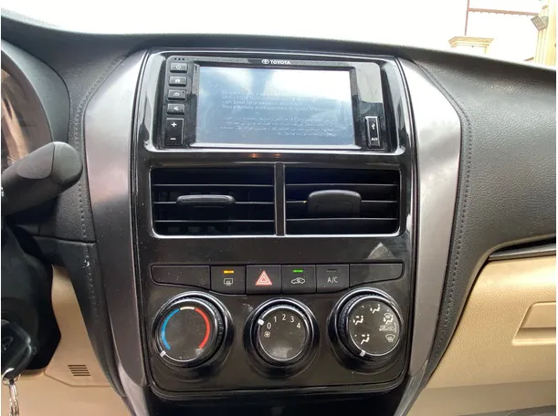 Car image 20