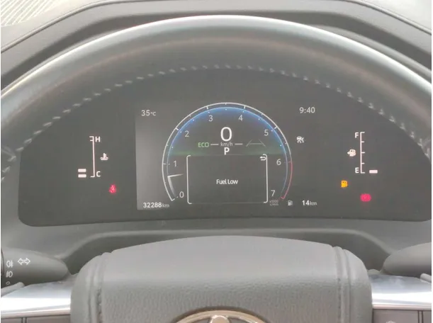Car image 24