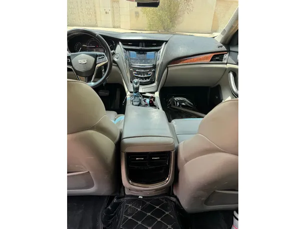 Car image 20