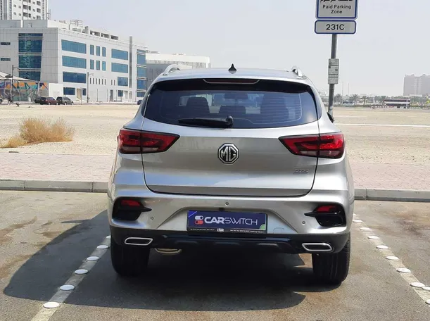 Car image 6
