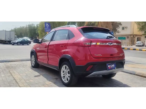 Car image 7