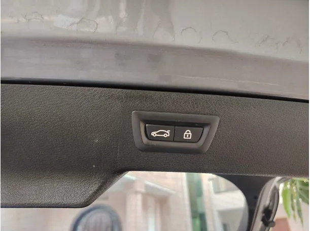 Car image 45