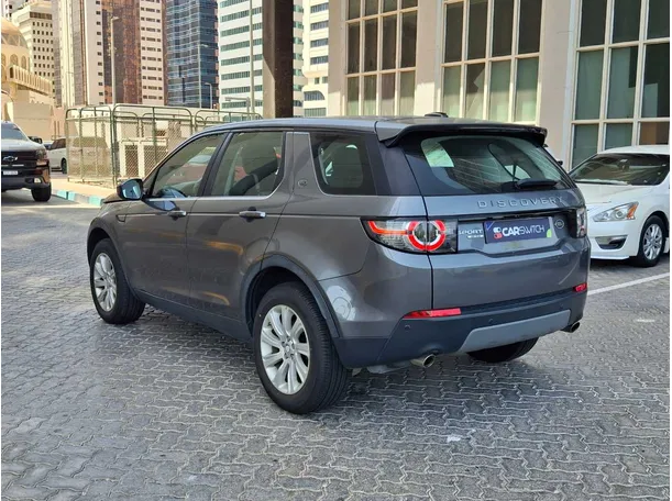Car image 7
