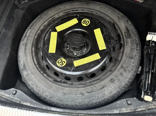 Car image 31