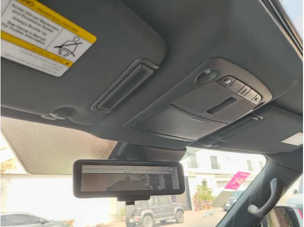 Car image 34