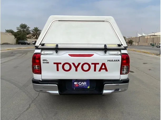 Car image 6