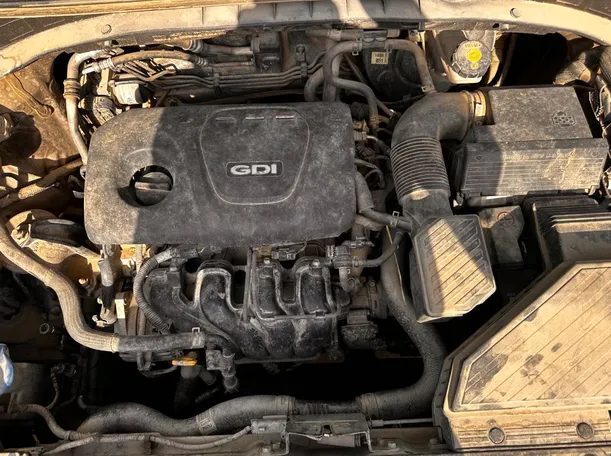 Car image 25