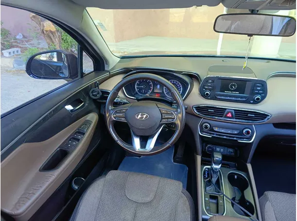 Car image 26