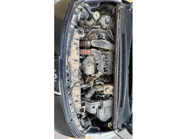 Car image 25